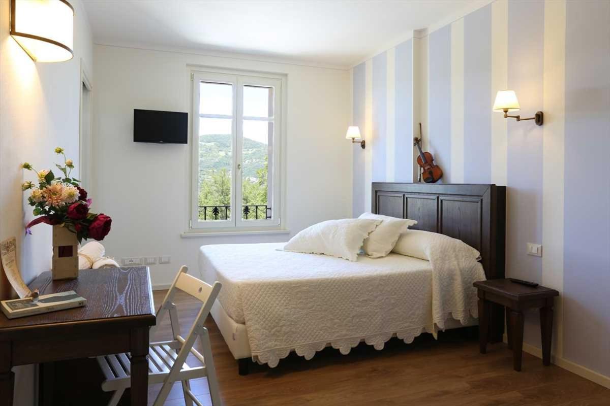 Villa Gelsomina Varano deʼ Melegari Exterior foto